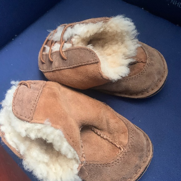 Authentic wool uggs - Picture 2 of 3